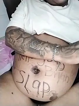 emma_purple_'s Webcam Show