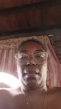 Živý XXX chat ChanneldelaCroix