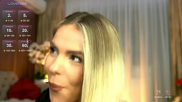 Онлайн чат XXX ChloeVelvetx