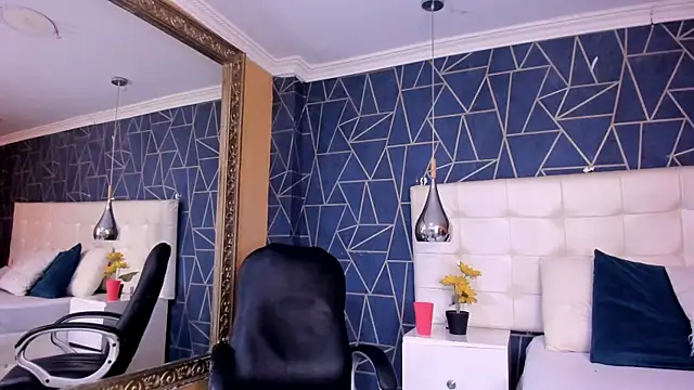 KarinaThompsonn Chat XXX live