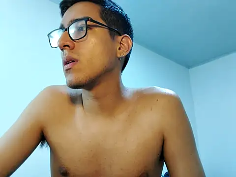 NickFin Live XXX Chat