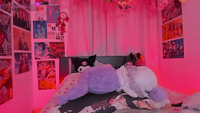 Živý XXX chat MissCurvyTop