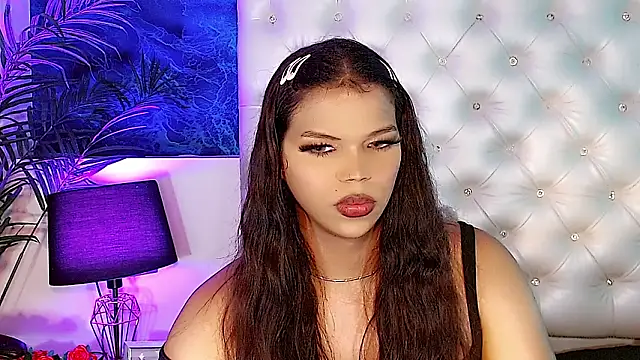 Chat +18 de Keira_Fox31 ao vivo