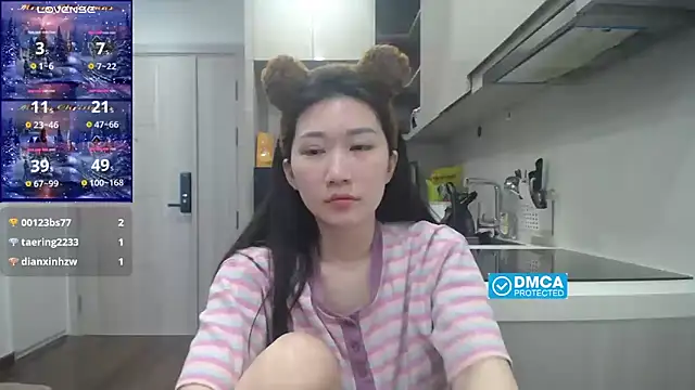 XXX chat uživo modela Asiagirll