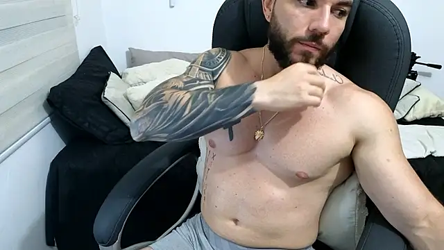 Isaac_Carter Adlı Modelin Web Kamerası Şovu