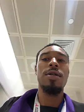 9blk élő XXX-chatje