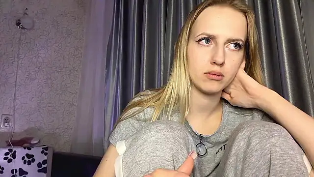 RubiKerss élő XXX-chatje