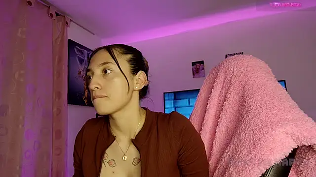 TiffanyBela live XXX chat