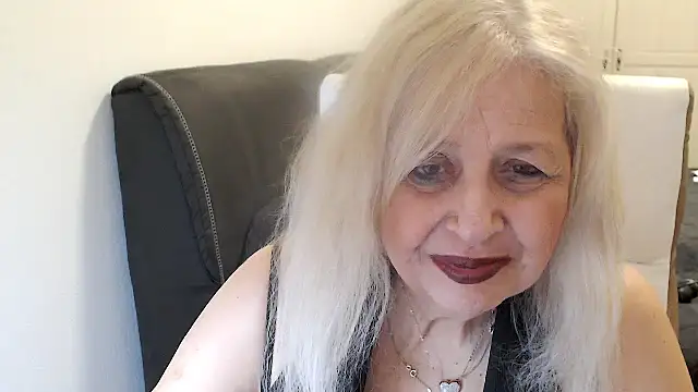 SusiLifeXXXのウェブカメラショー