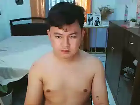 annocentboy Webcamshow