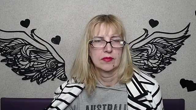 Онлайн чат XXX PattySanny