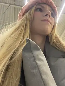 Pokazy przed kamerką – katty_cutey