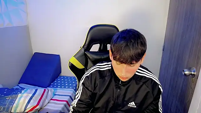 D_moneyyy_ Webcam-Show