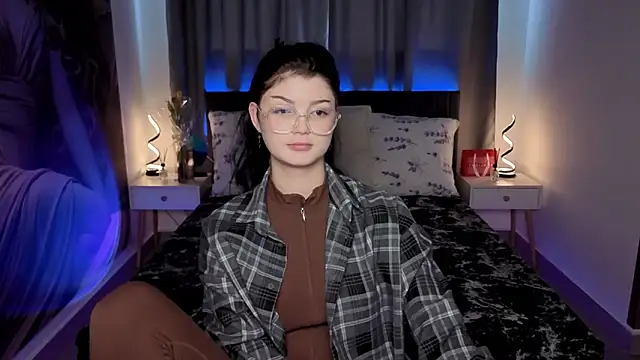 Chat +18 de MileyRood ao vivo