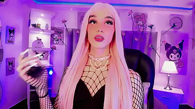 dearAlanaxxx: διαδικτυακό σόου στην κάμερα