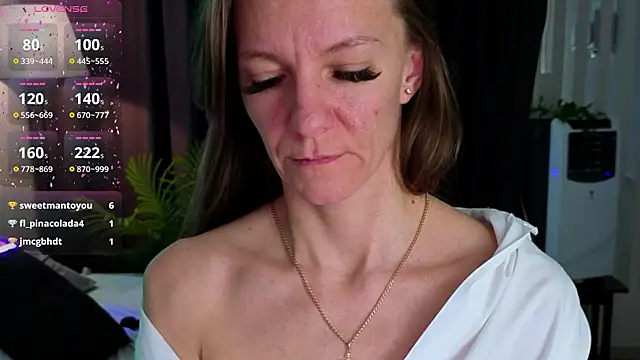 Czat XXX na żywo – Jesica_mooon