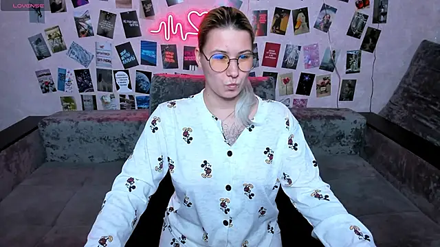 Živý XXX chat x_Ulya1cutex