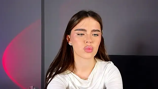 SheilaHigh's Live XXX Chat