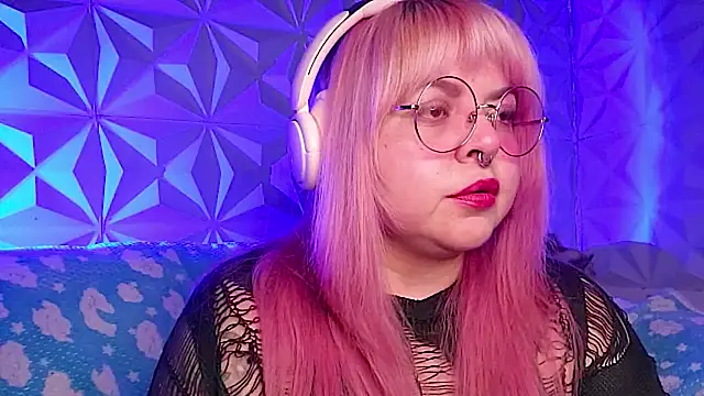 Satyn_doll Webcam Show