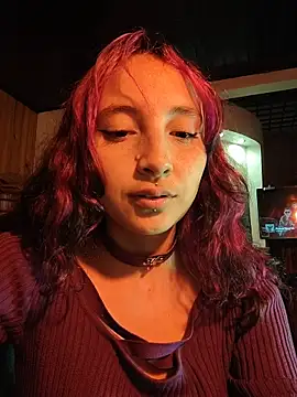 _Laary_Lily লাইভ XXX চ্যাট