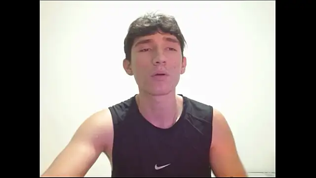 ChicoMaloFfF's Live XXX Chat