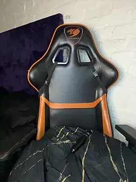 QUEEN_NOBUHLE_FEMDOM_777 Adlı Modelin Web Kamerası Şovu