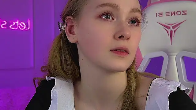 دردشة AgataFoxley الجنسية المباشرة