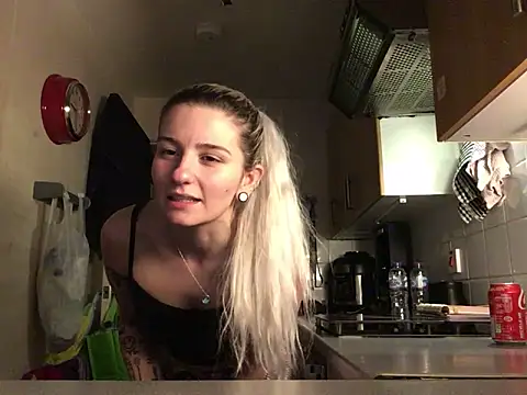 XXX chat uživo modela xxamyleighxx