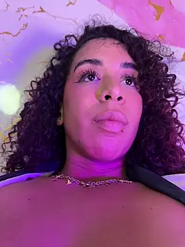 Živý XXX chat Woo_isDaphne