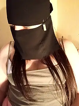 Czat XXX na żywo – LONA-_-