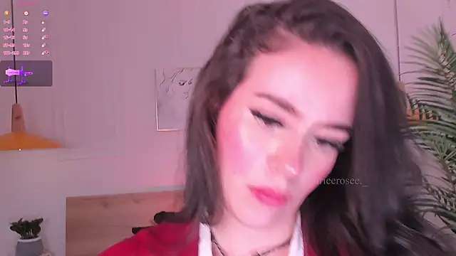 Mariee_rosee Adlı Modelin Canlı XXX Sohbeti