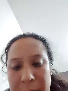 You-sexy-starr élő XXX-chatje