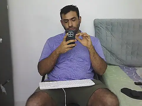 AlphaLatinoBear 现场XXX聊天