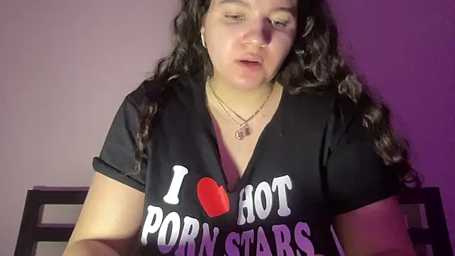 Онлайн чат XXX SoyOceanne