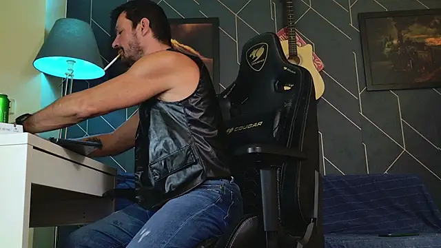 ChrisKox 现场XXX聊天