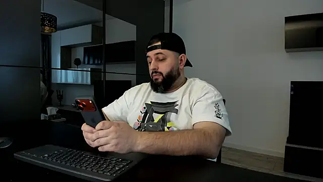 Chat +18 de DravenPeak ao vivo