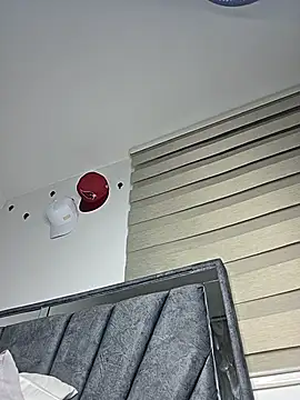 alaia_princess 现场XXX聊天