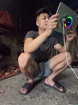 Pokazy przed kamerką – Naughty___asian