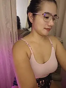 Kissy07: онлайн-секс-чат