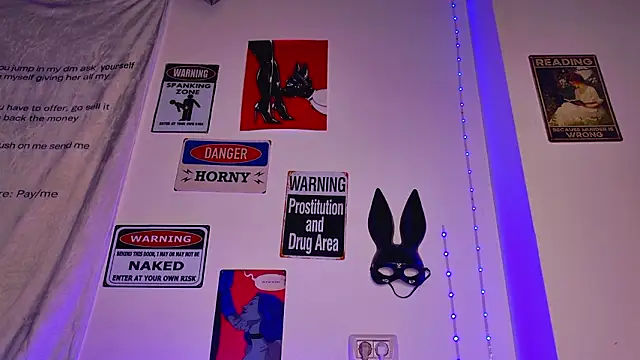 Chat +18 de AriaVoss ao vivo