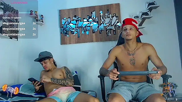 Friendsofeverything_: онлайн-секс-чат