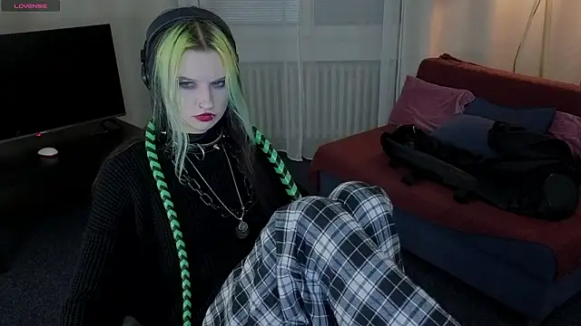 ToxicKittyy Pertunjukan Webcam