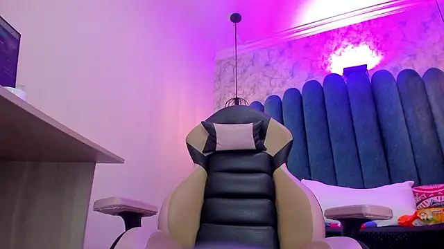 nalalye_cruzz_'s Live XXX Chat