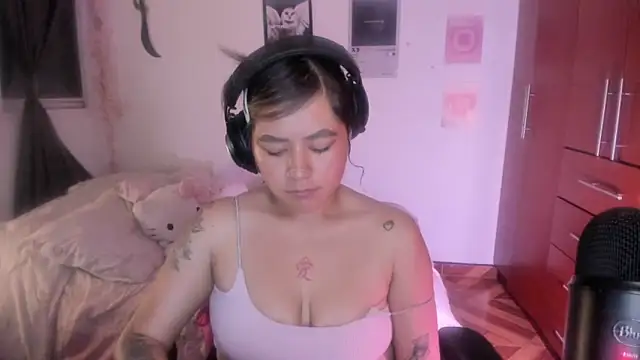 StephaniFox Chat XXX live