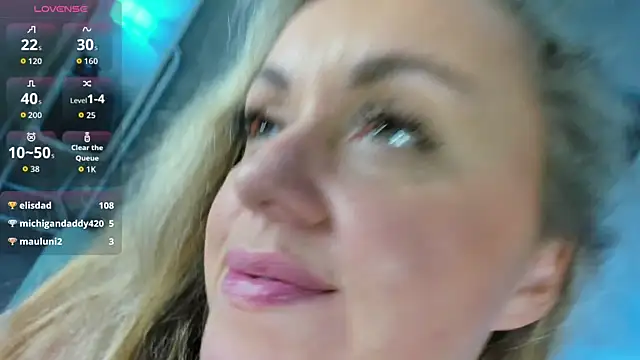 Sky_Kuper's Live XXX Chat