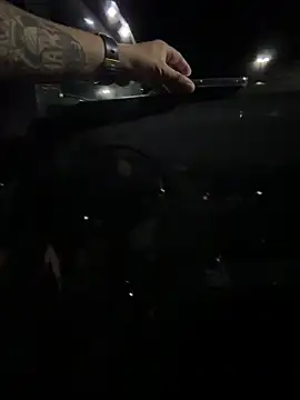 Pokazy przed kamerką – mangolini_parrocini