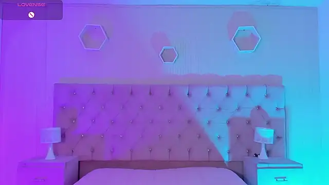 Agathaargent_ Adlı Modelin Canlı XXX Sohbeti