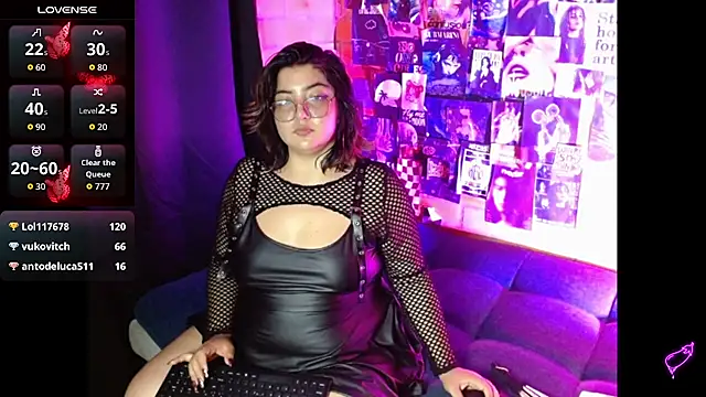 Roxy_f_wのウェブカメラショー