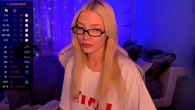 AnyaTaylor_ Chat XXX live