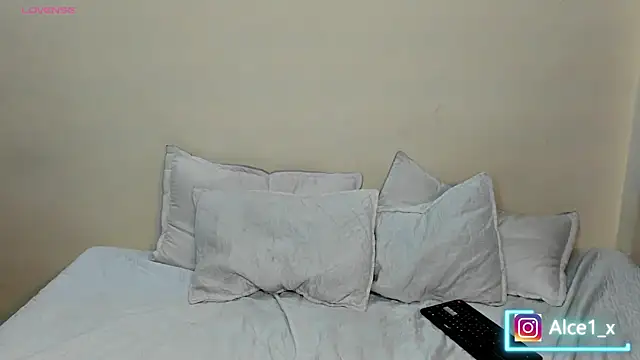 XXX chat uživo modela Alice_fox__-